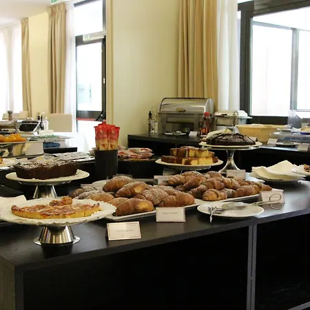 Hotel Executive 4*