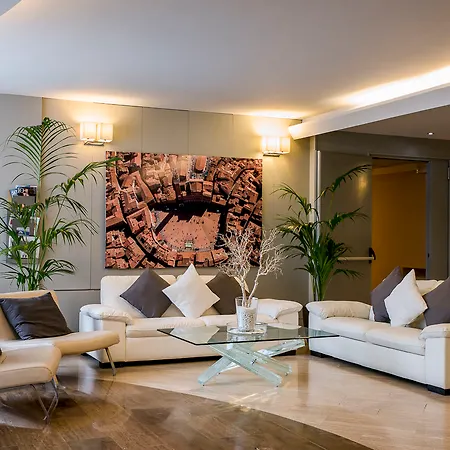 Hotel Executive