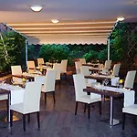 Hotel Executive 4*